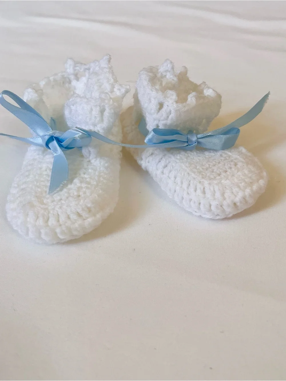 Vintage Handmade Crochet Baby Booties White Blue Ribbon 0–3 Months